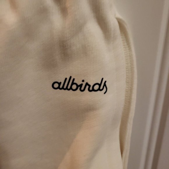 COPY - Allbirds Womens R&R Sweat Short Natural White Size Small - Picture 4 of 5